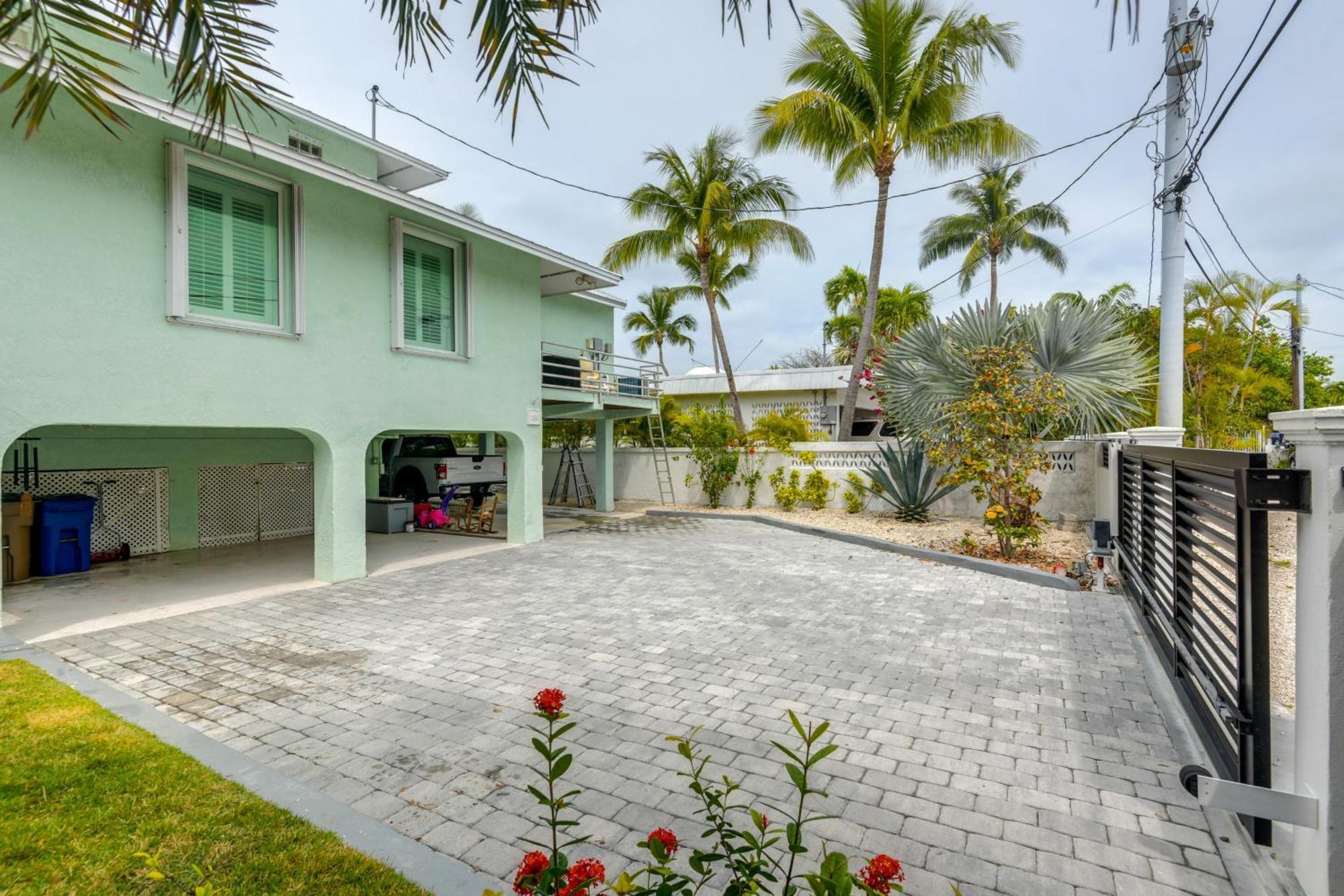 Dock And Balcony Serene Big Coppitt Key Escape Key West