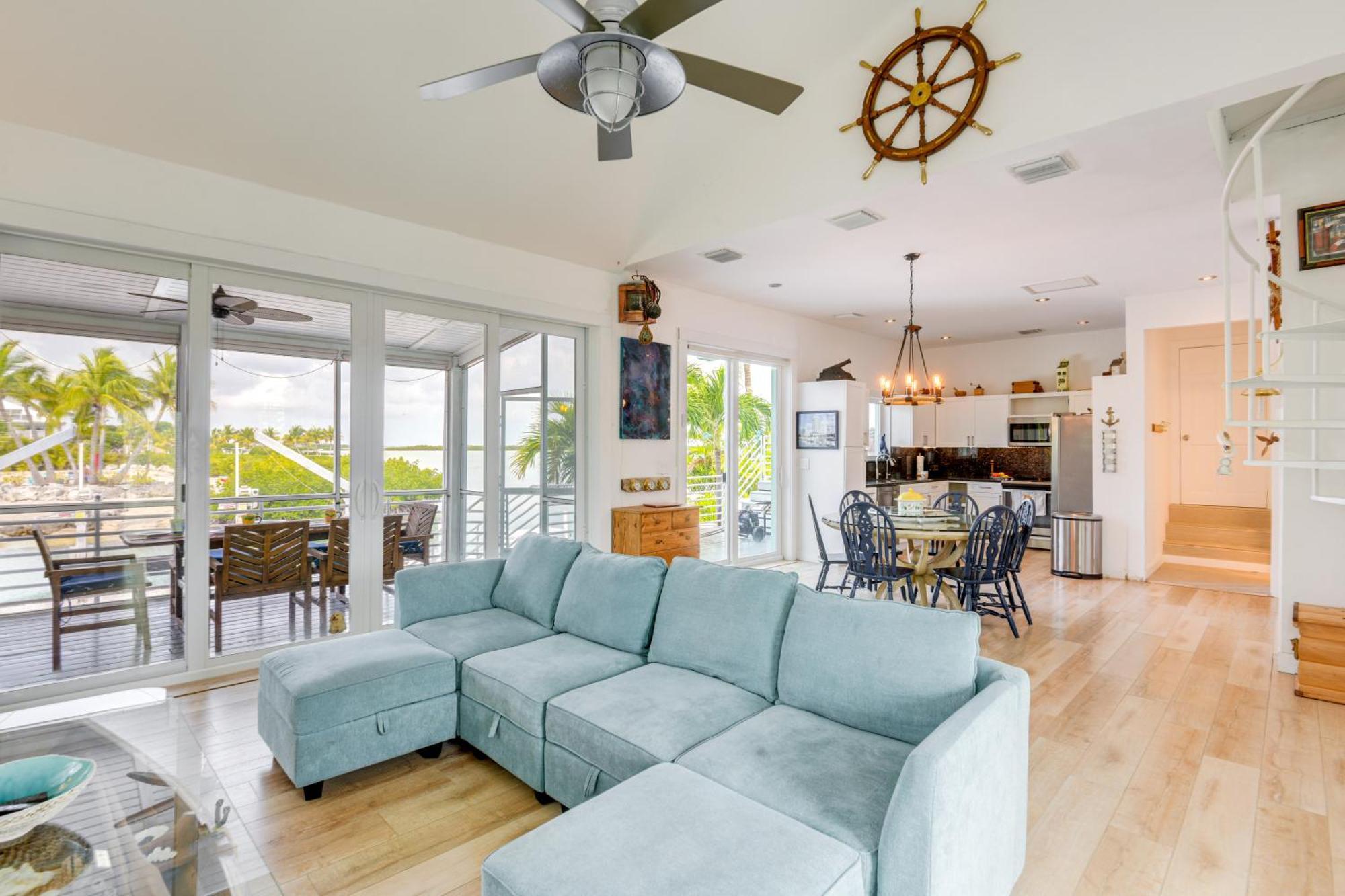 Dock And Balcony Serene Big Coppitt Key Escape Holiday home *